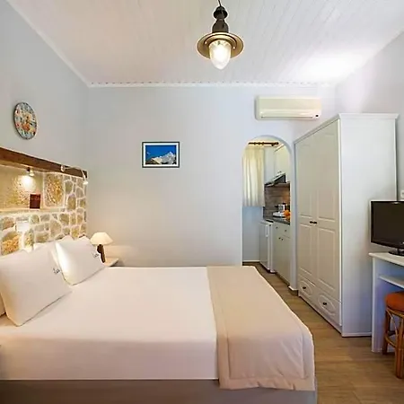 Elia Hotel 4*